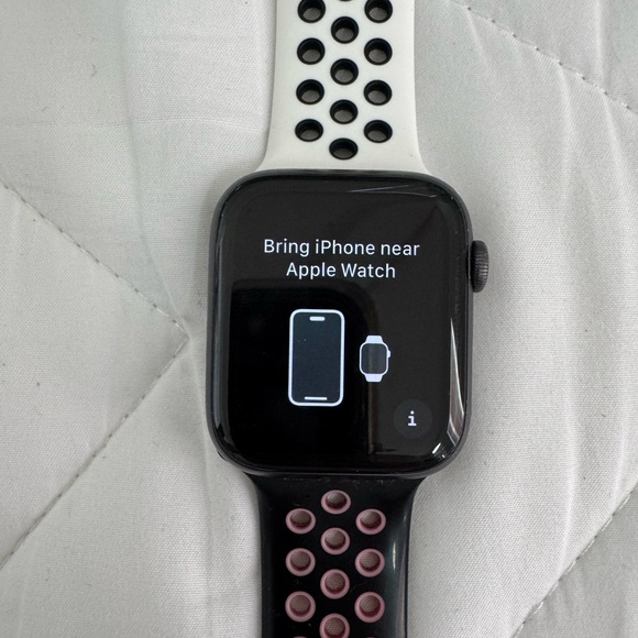 Apple Watch Series 6 with bands - Picture 3 of 5